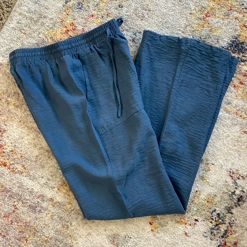 Women's Straight Leg Pants in Blue